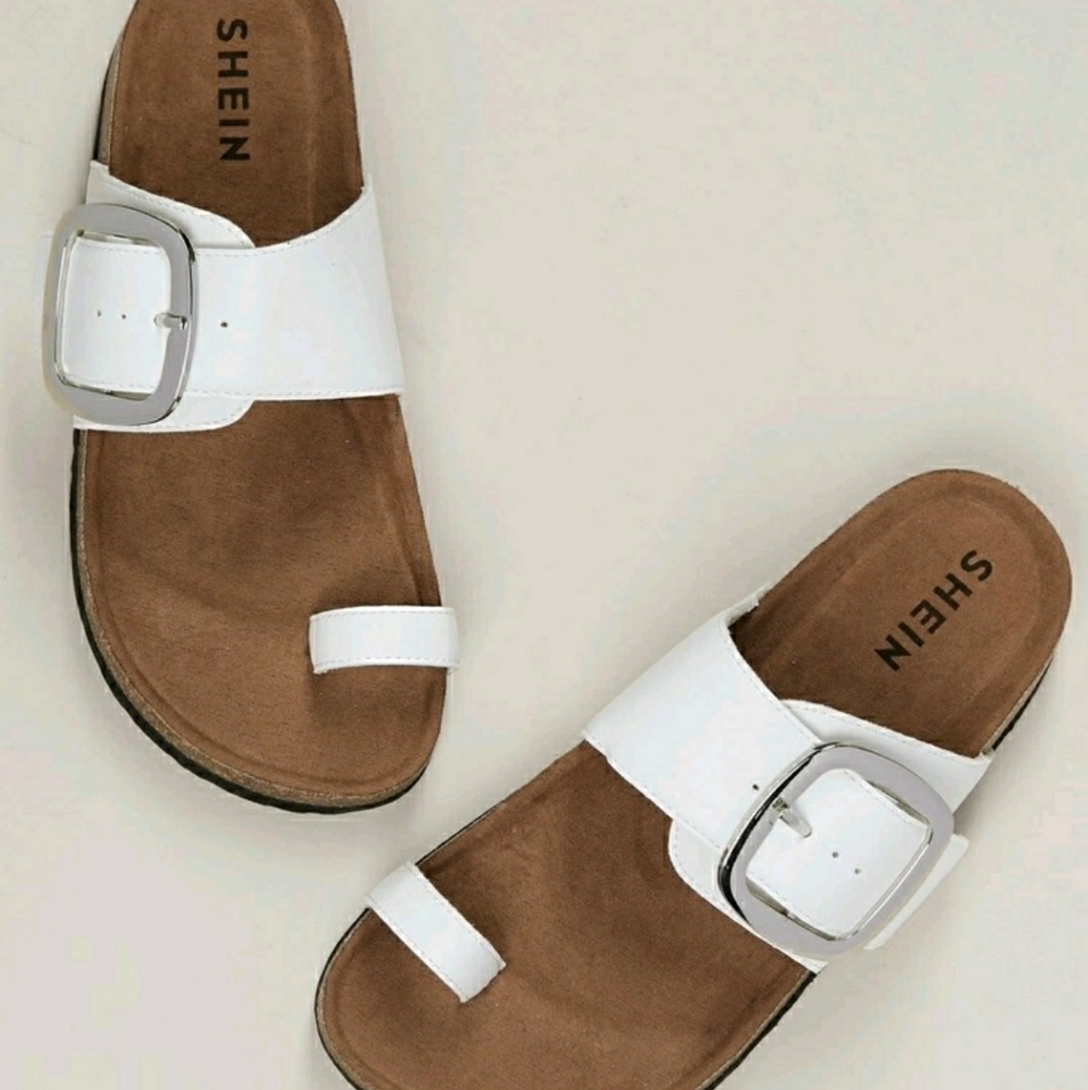 Sandal
